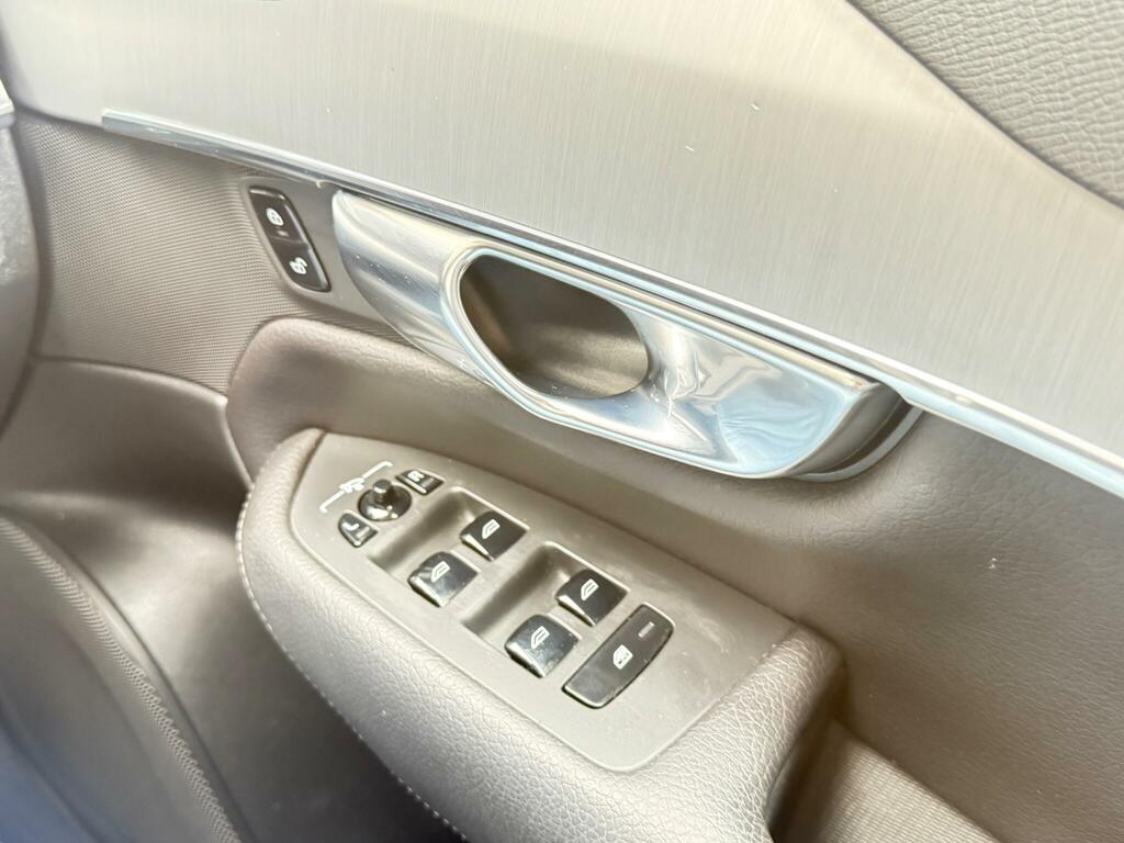 Volvo XC90 Recharge T8 R-design Awd Grey #32