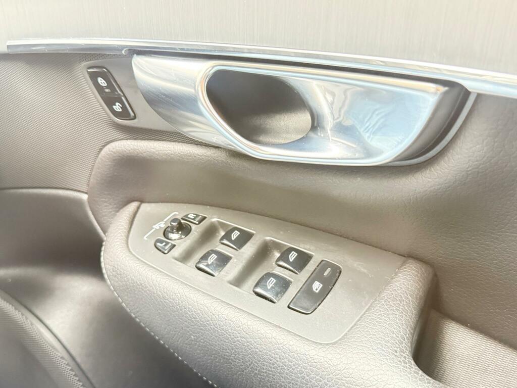 Volvo XC90 Recharge T8 R-design Awd Grey #33