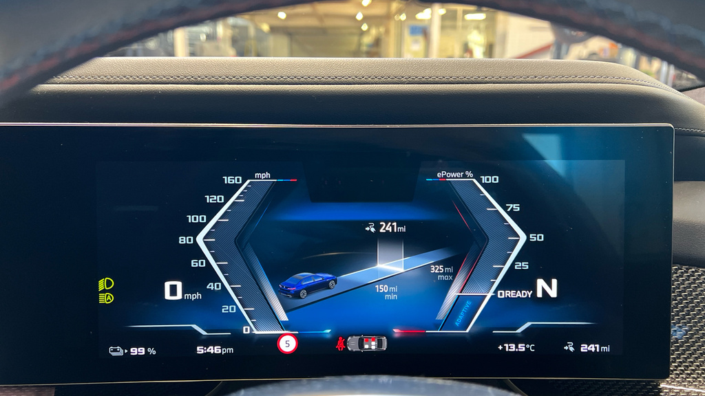BMW i7 Excellence Black #9