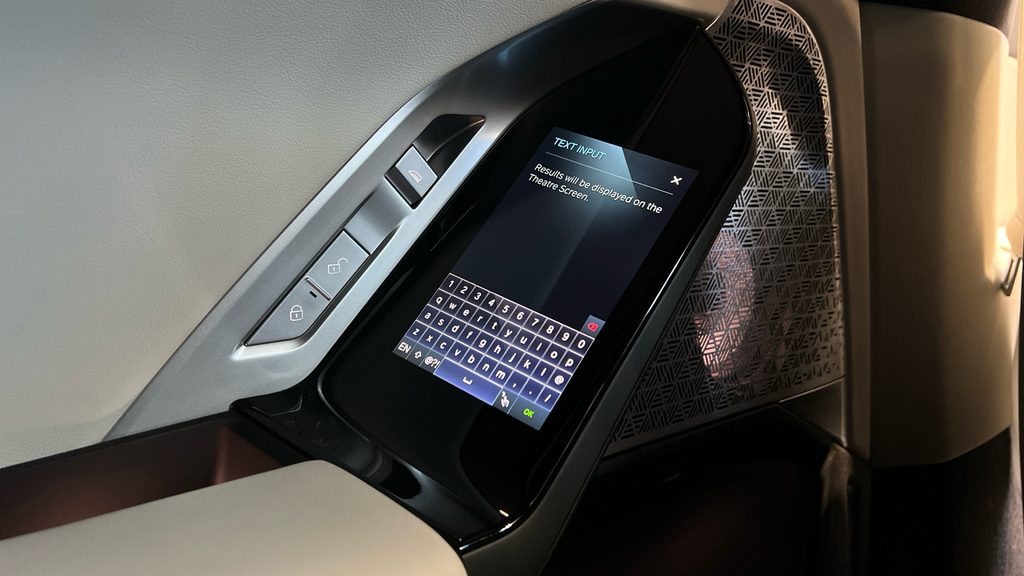 BMW i7 Excellence Black #35