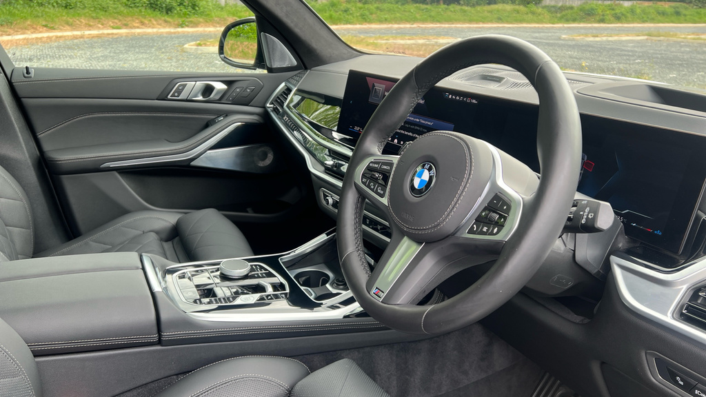 BMW X7 Suv Blue #6