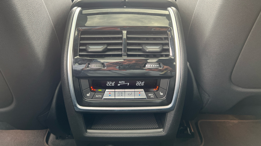 BMW X7 Suv Blue #22