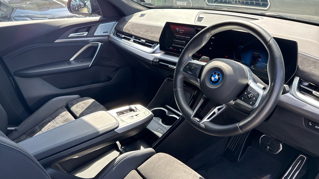 BMW iX2 Suv Red #6