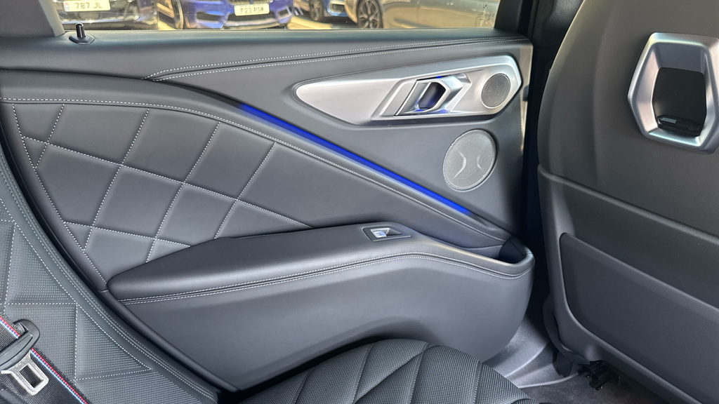 BMW XM Xm 50E Blue #30