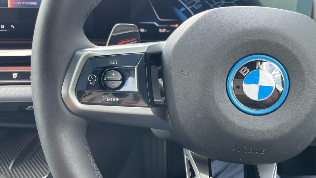 BMW i5 M Sport Grey #17