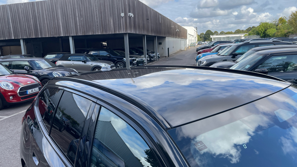 BMW i5 M Sport Grey #21
