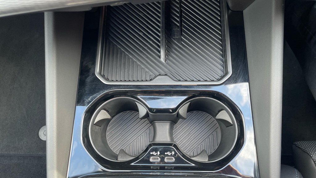 BMW i5 M Sport Grey #34