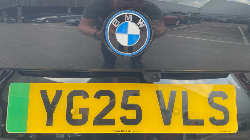 BMW i5 M Sport Grey #29
