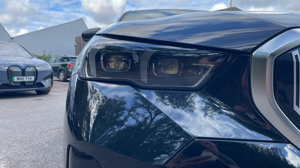 BMW i5 M Sport Grey #23