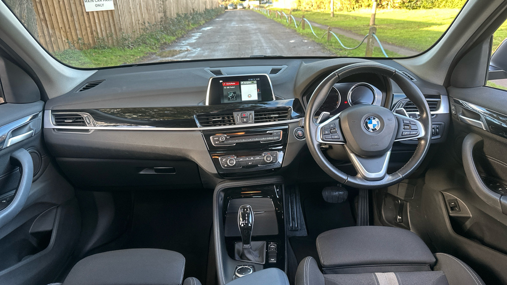 BMW X1 Sdrive18i M Sport Blue #4