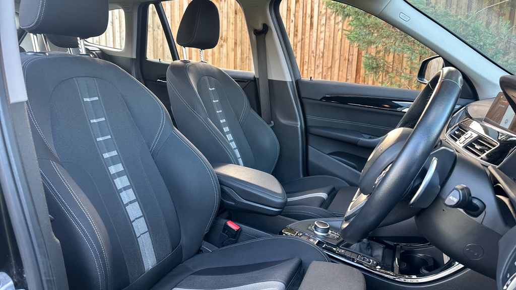 BMW X1 Sdrive18i M Sport Blue #11