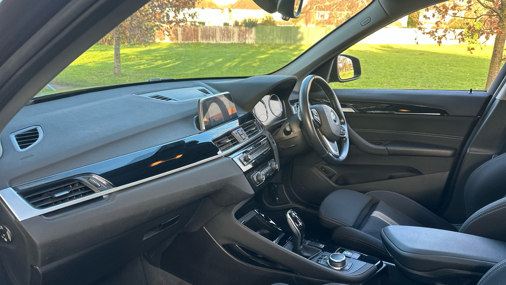 BMW X1 Sdrive18i M Sport Blue #7