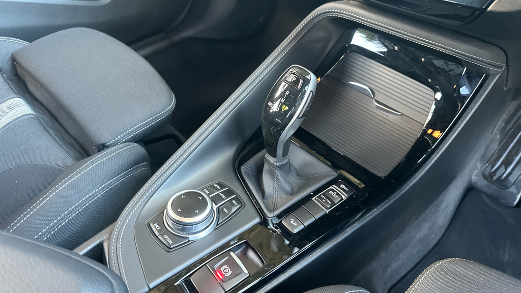 BMW X1 Sdrive18i M Sport Blue #10