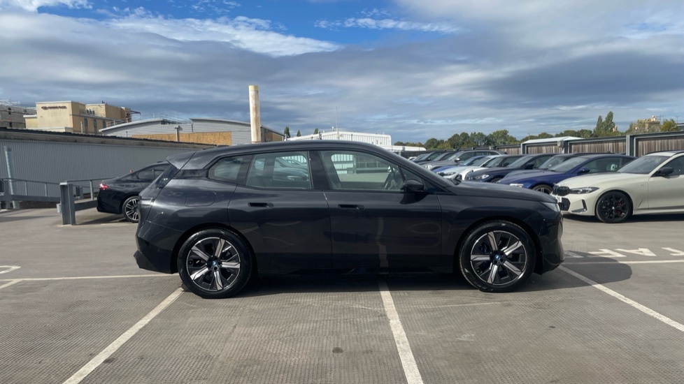 BMW iX Ix Xdrive40 M Sport White #3
