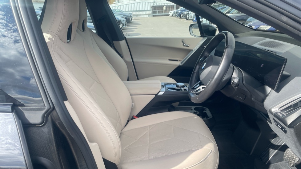 BMW iX Ix Xdrive40 M Sport White #11