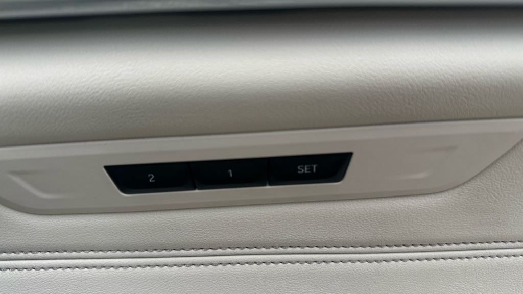 BMW 5 Series 530E M Sport Grey #27