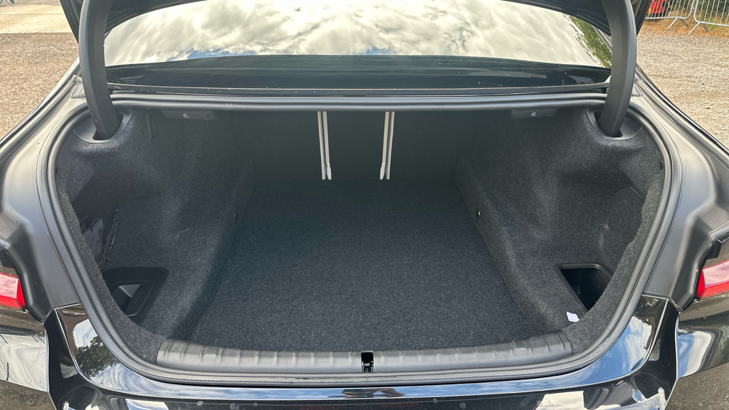 BMW 5 Series 530E M Sport Grey #13