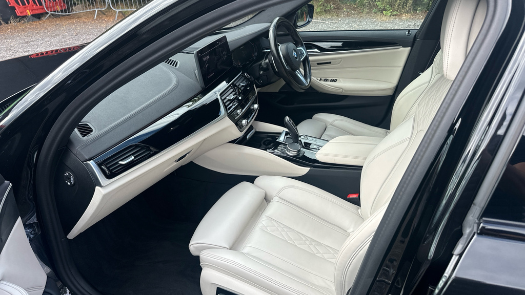 BMW 5 Series 530E M Sport Grey #7