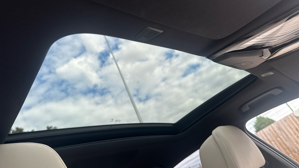 BMW 5 Series 530E M Sport Grey #34