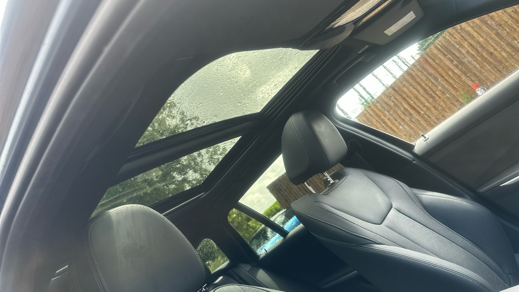 BMW 3 Series 330E Xdrive M Sport Step Blue #24