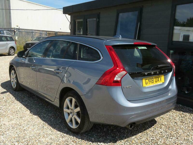 Volvo V60 2.0 D3 Se Nav GY18UXV Blue #2