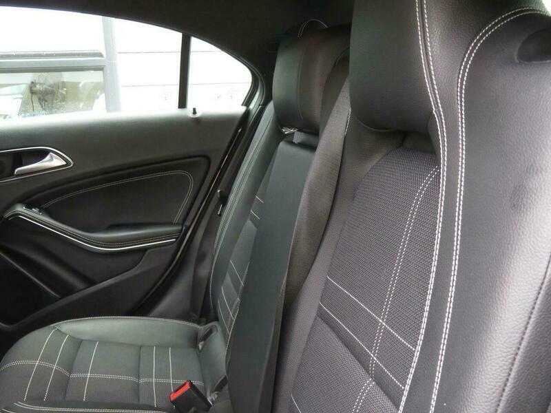 Mercedes-Benz A Class 2.0 A250 4Matic Engineered Black #23