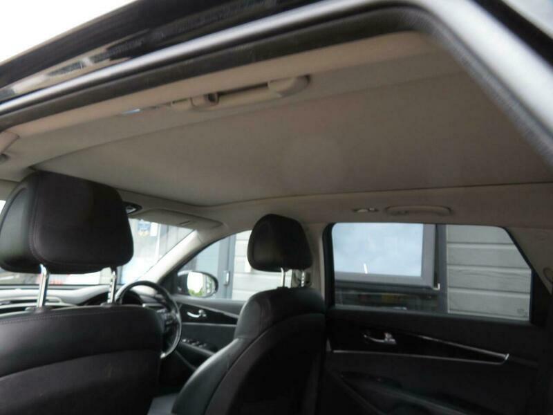 Kia Sorento Sorento Kx-4 Crdi Isg 4X4 White #24