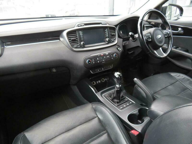 Kia Sorento Sorento Kx-4 Crdi Isg 4X4 White #23
