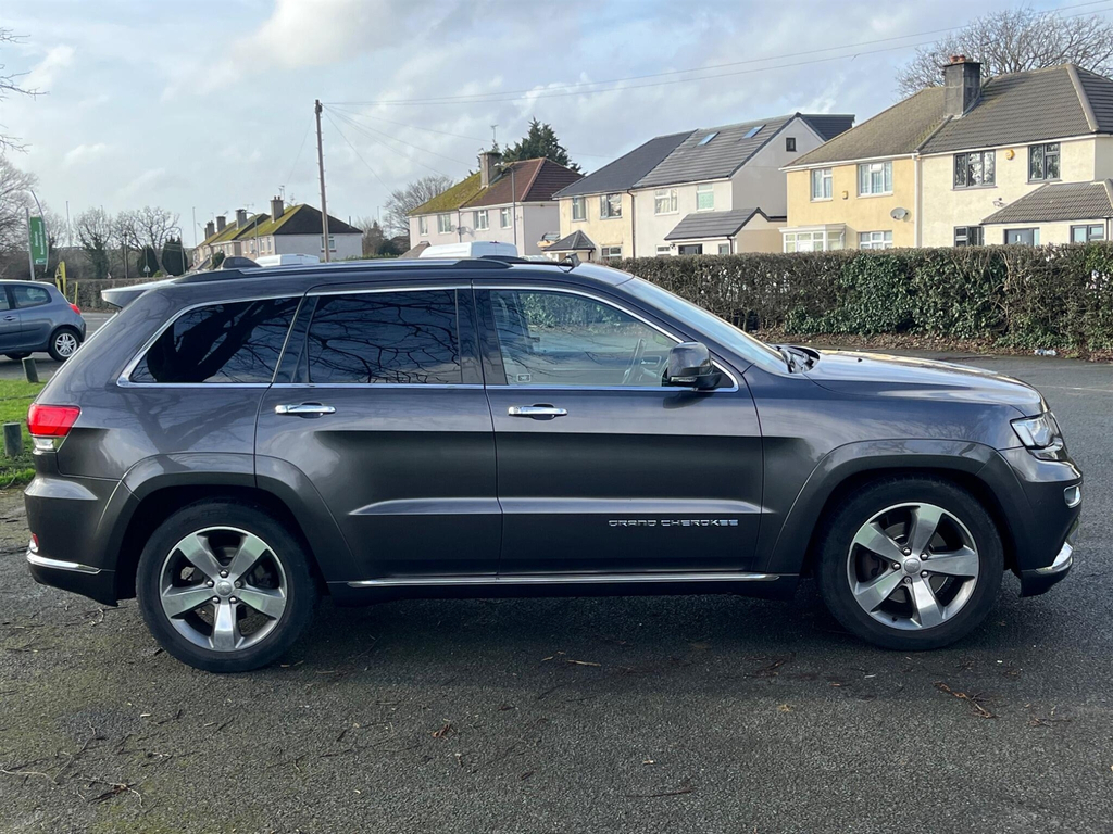 Jeep Grand Cherokee V6 Crd Summit Black #8