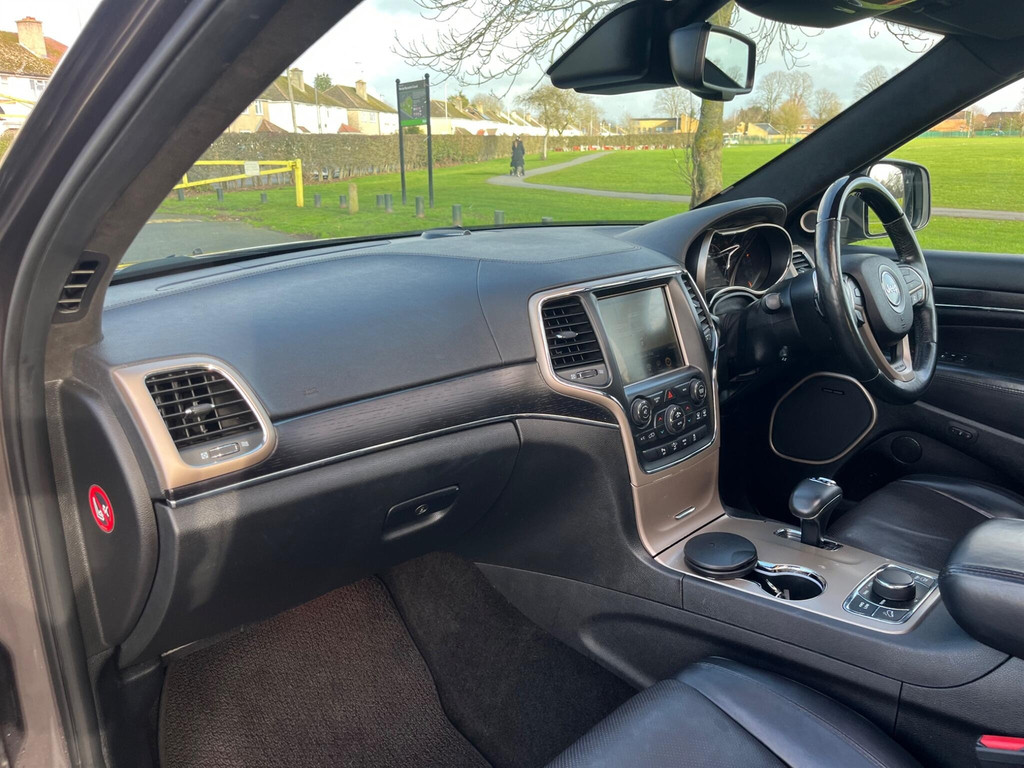 Jeep Grand Cherokee V6 Crd Summit Black #31