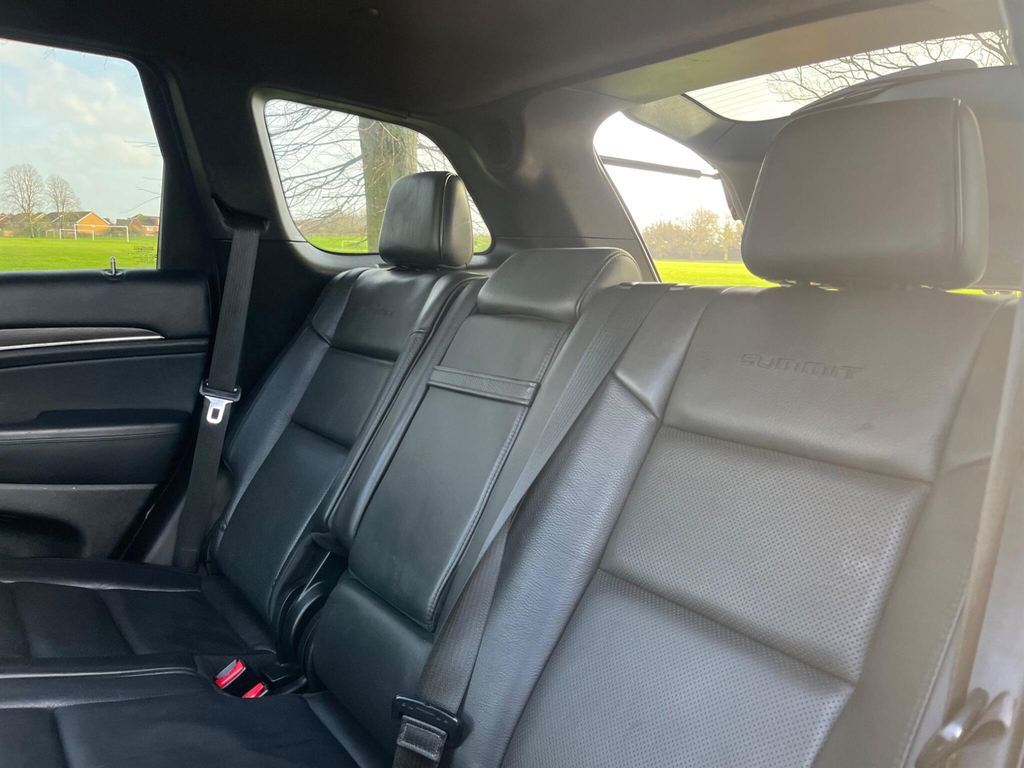 Jeep Grand Cherokee V6 Crd Summit Black #26