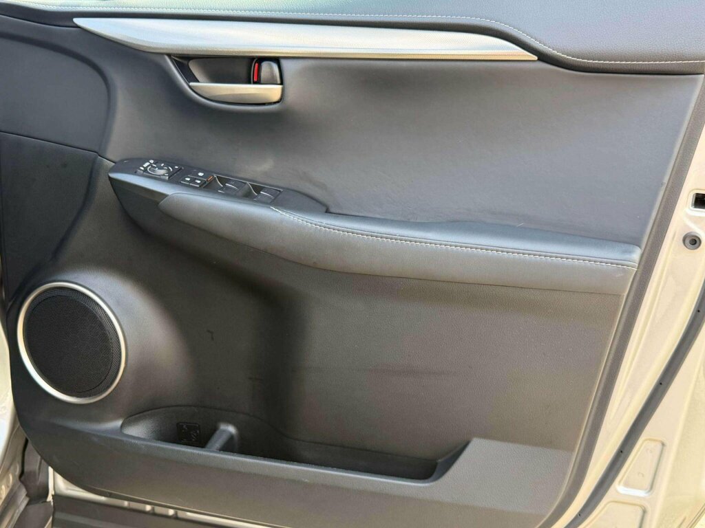 Lexus NX 300H 2.5 Premier Silver #7