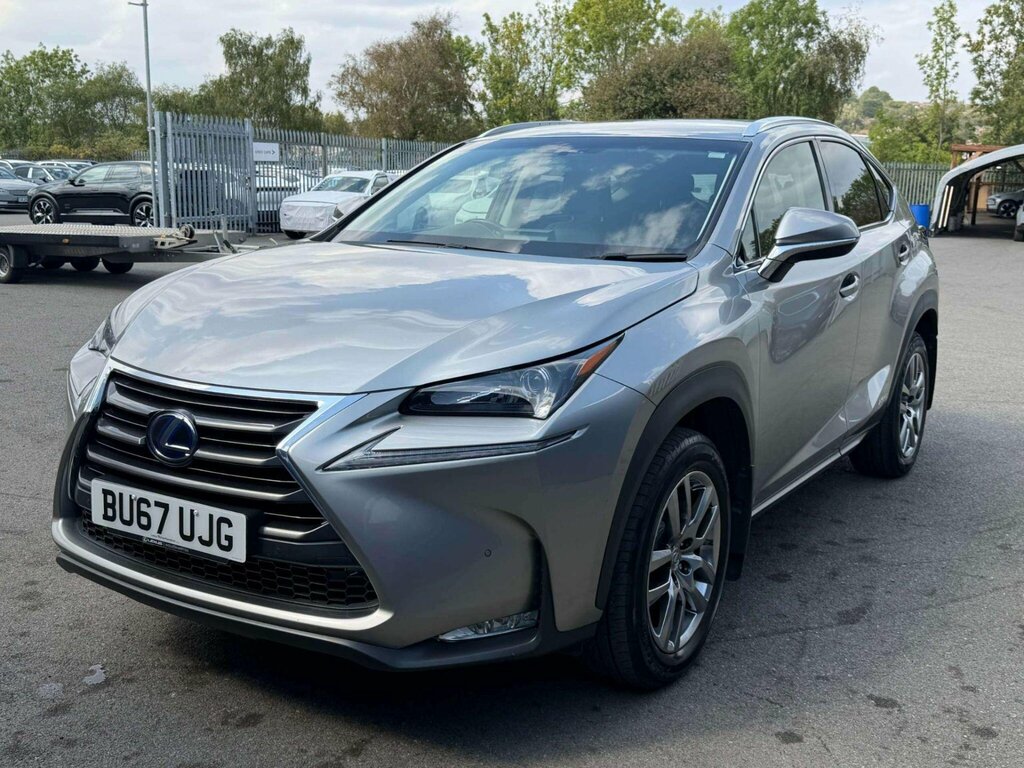Lexus NX 300H 2.5 Premier Silver #1