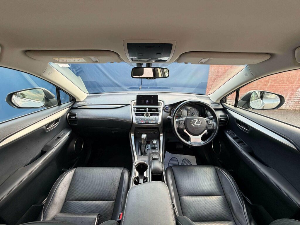 Lexus NX 300H 2.5 Premier Silver #2