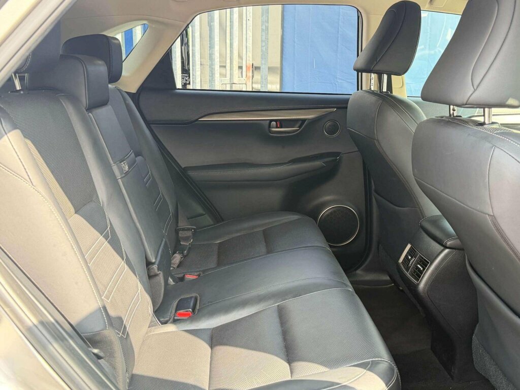 Lexus NX 300H 2.5 Premier Silver #4