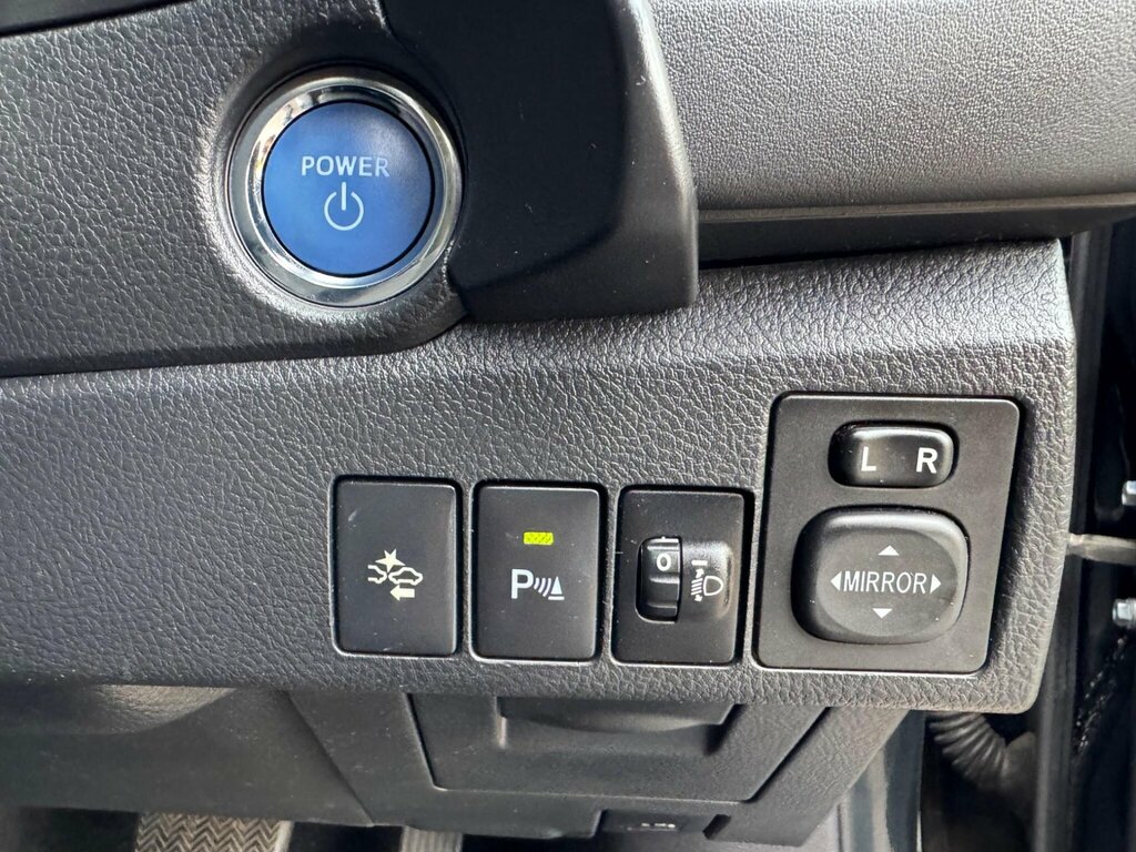 Toyota Auris Excel Black #24