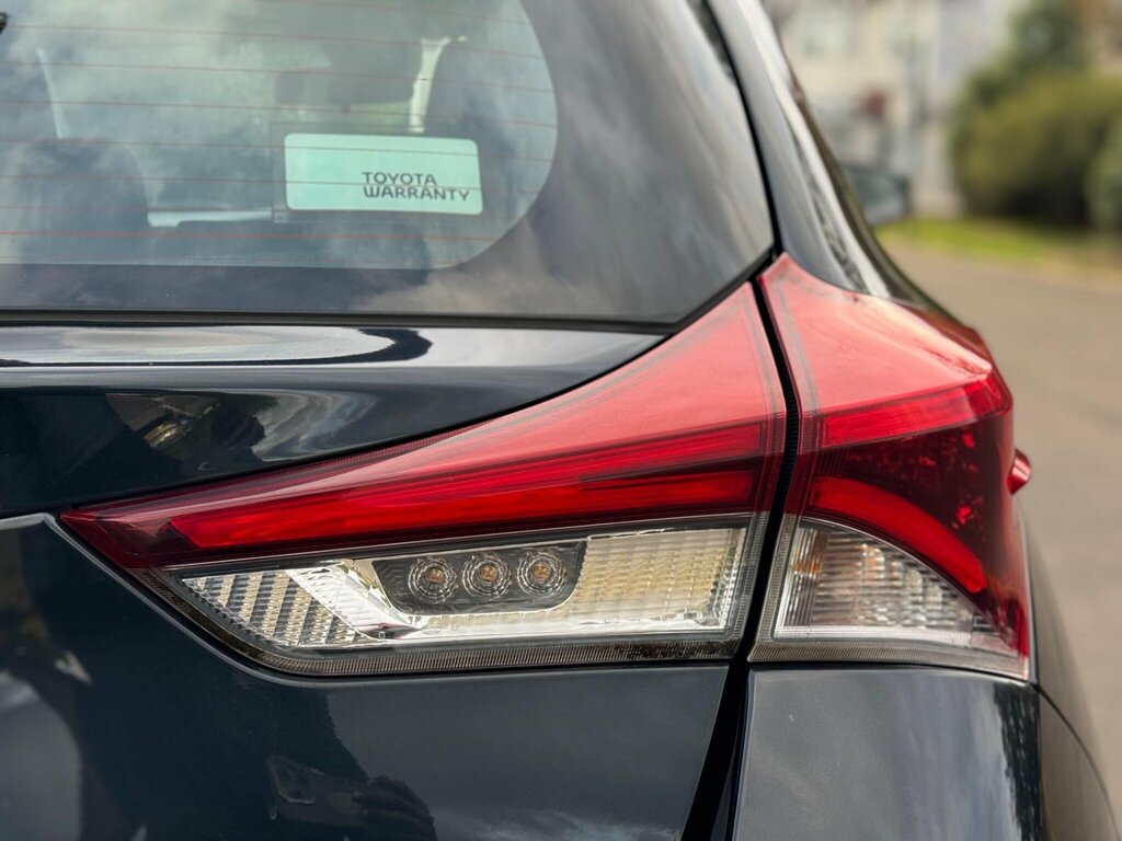Toyota Auris Excel Black #48