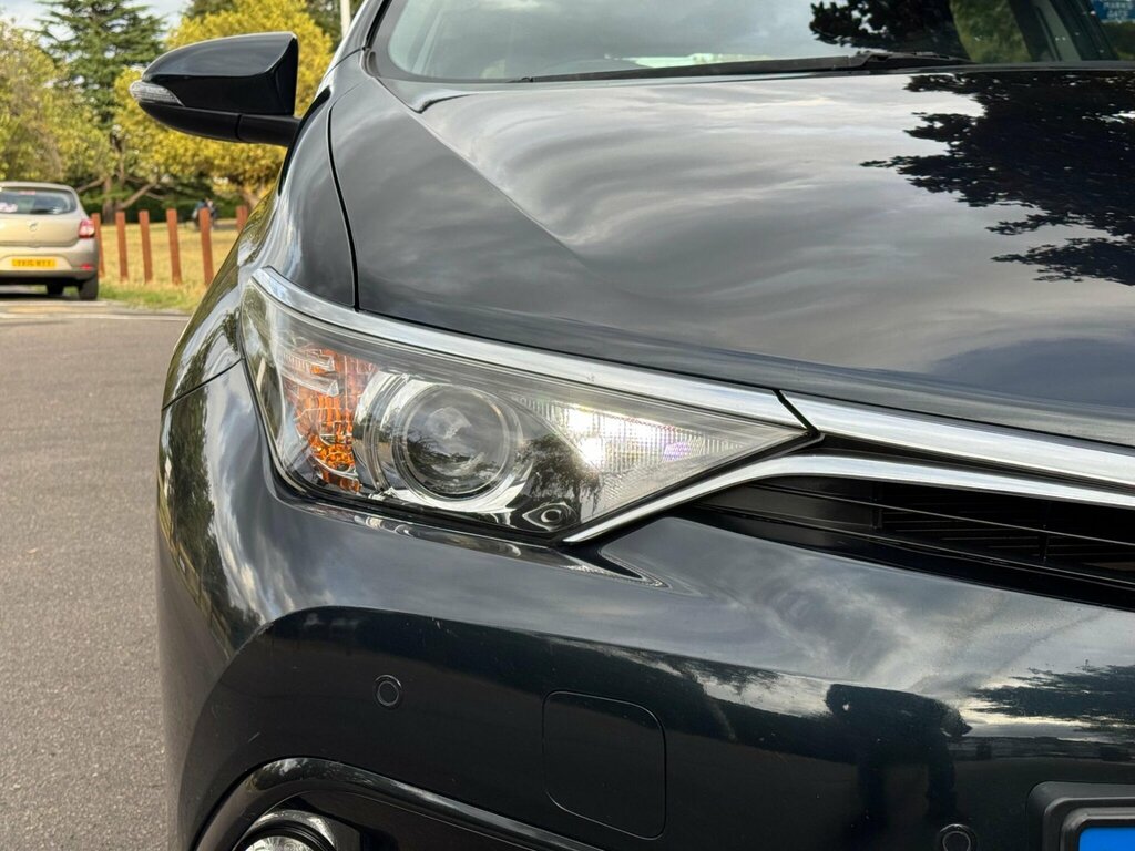 Toyota Auris Excel Black #50
