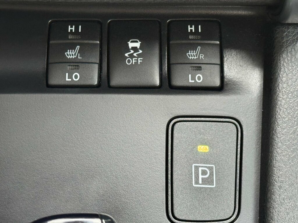 Toyota Auris Excel Black #25