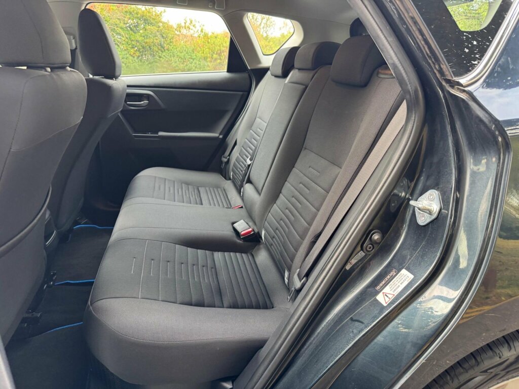 Toyota Auris Excel Black #17