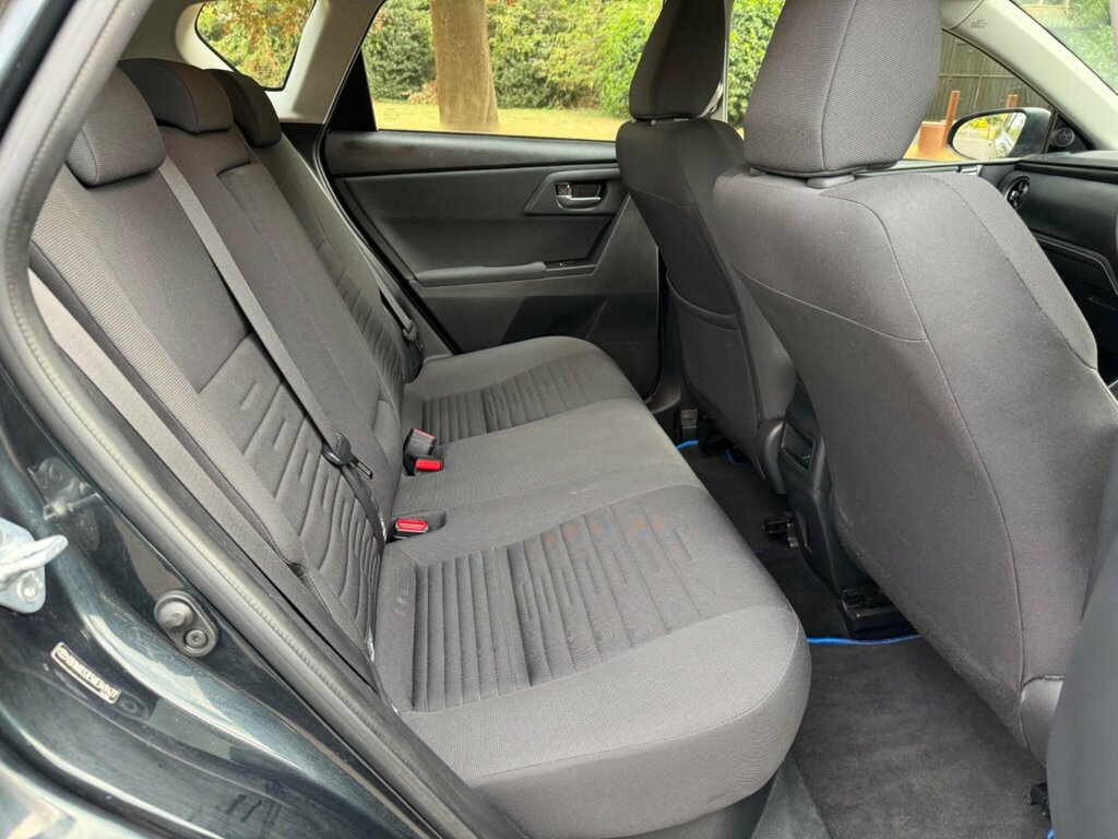 Toyota Auris Excel Black #19
