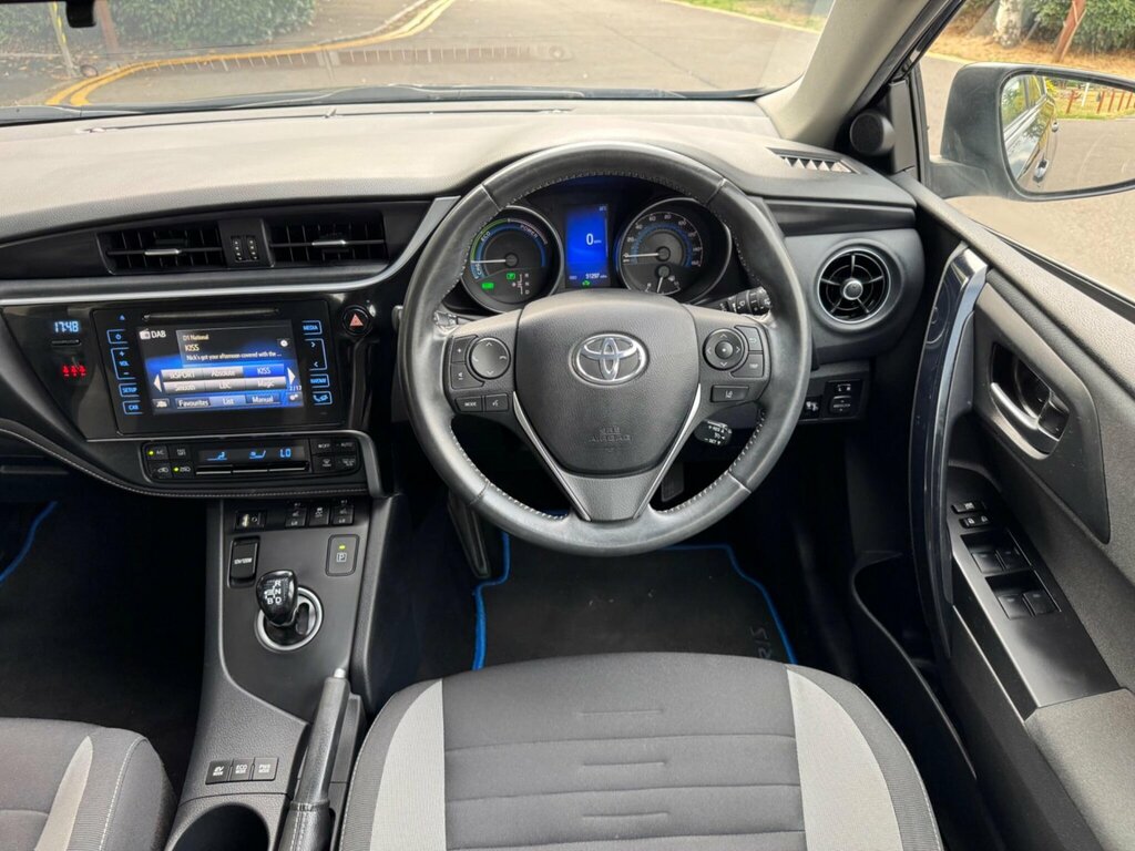 Toyota Auris Excel Black #11
