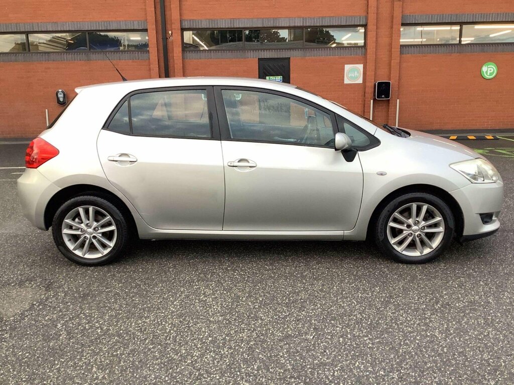 Toyota Auris 2.0 D-4d Tr Black #7