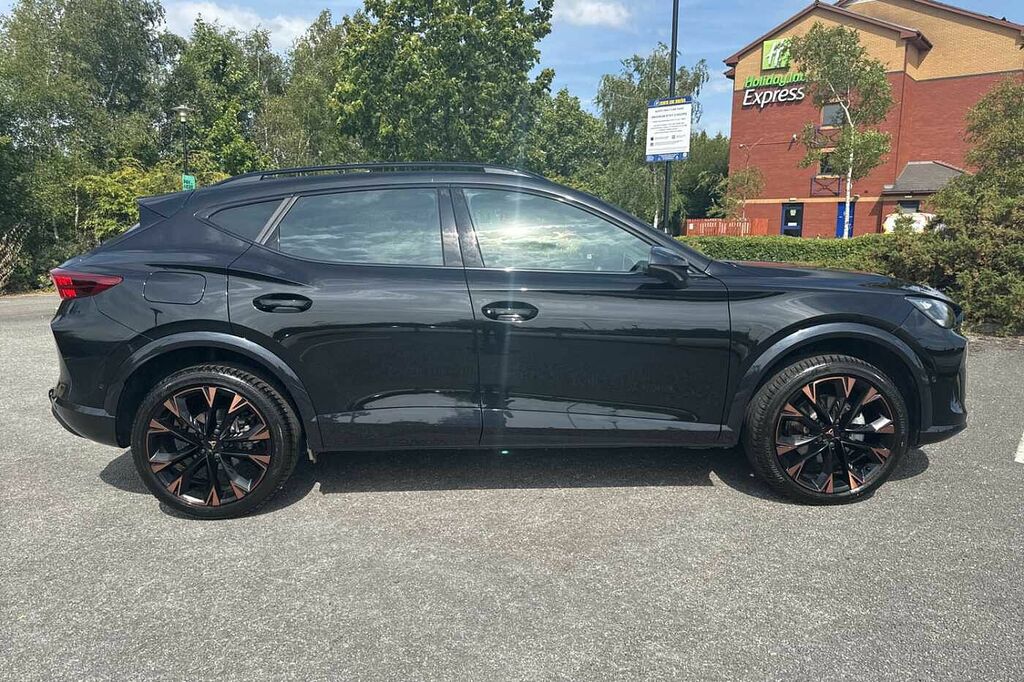 Cupra Formentor 1.5 Etsi 150 V3 Dsg KN75YFT Black #4
