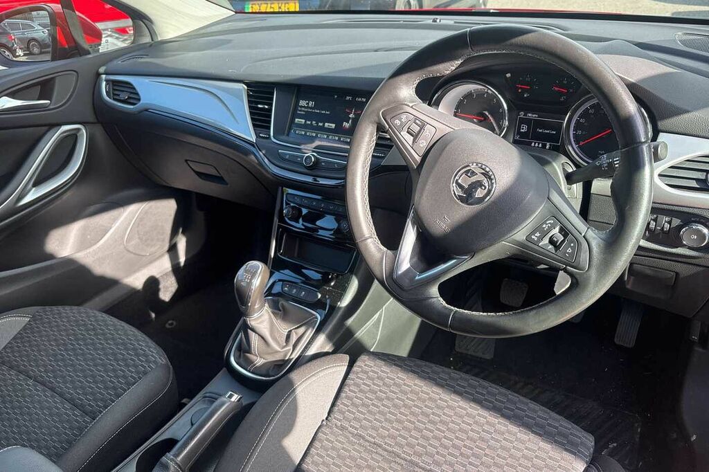 Vauxhall Astra 1.2 Turbo 145 Sri Nav DE70HCZ Red #6