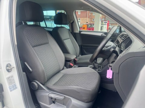 Volkswagen Tiguan Se Nav Tsi White #3