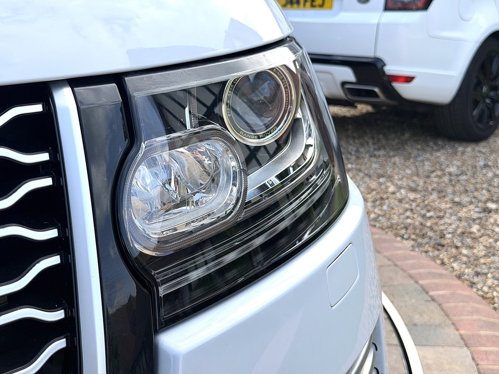 Land Rover Range Rover Td V6 White #4