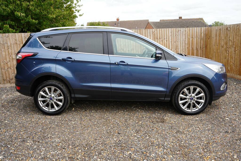 Ford Kuga 1.5T Ecoboost Titanium X Black #2