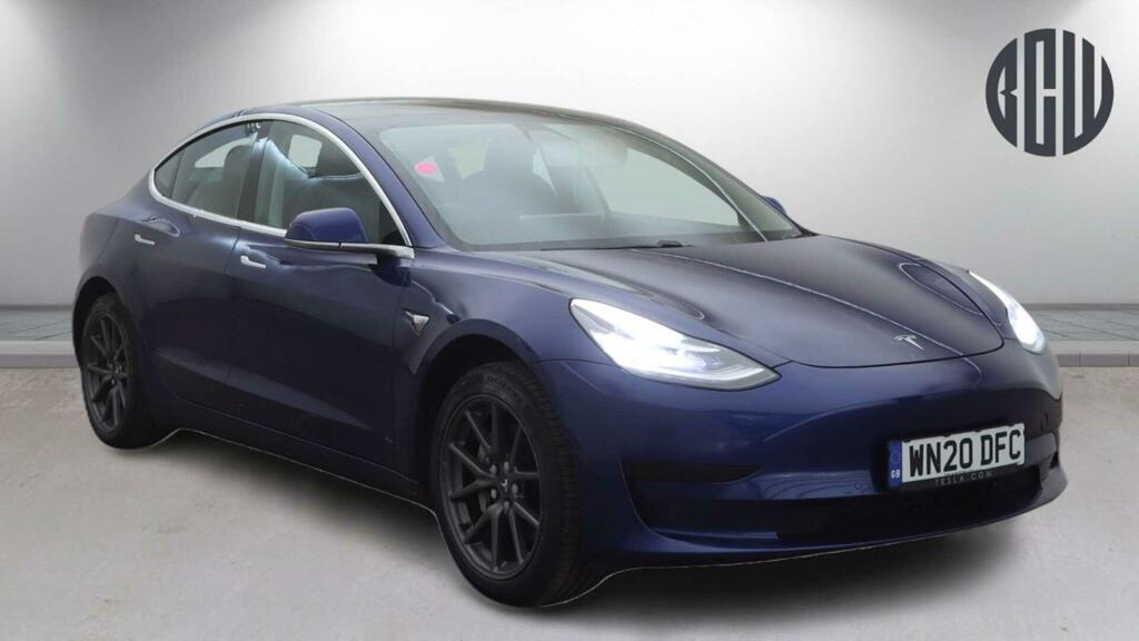 Tesla Model 3 Standard Range Plus Blue