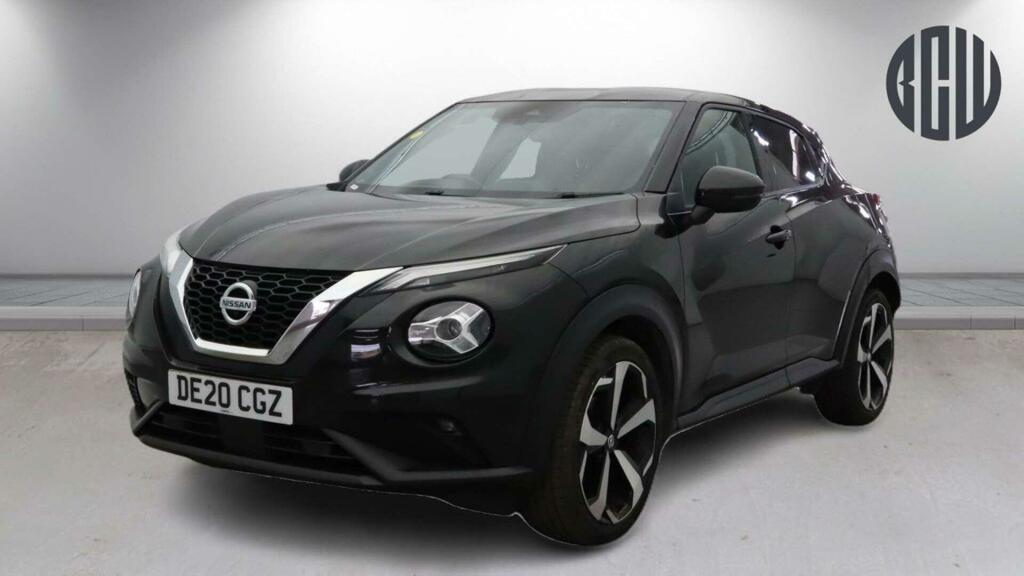 Nissan Juke Tekna Black #2